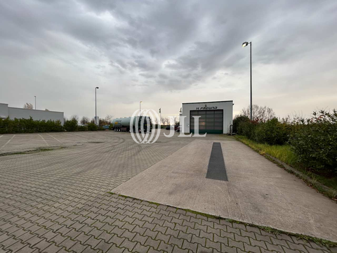 Landsberg Halle, Landsberg Hallenfläche