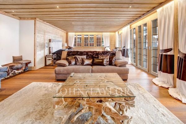 Living-room Wooden floor Sliding windows