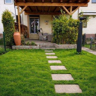 Garten, Blick auf die Terrasse