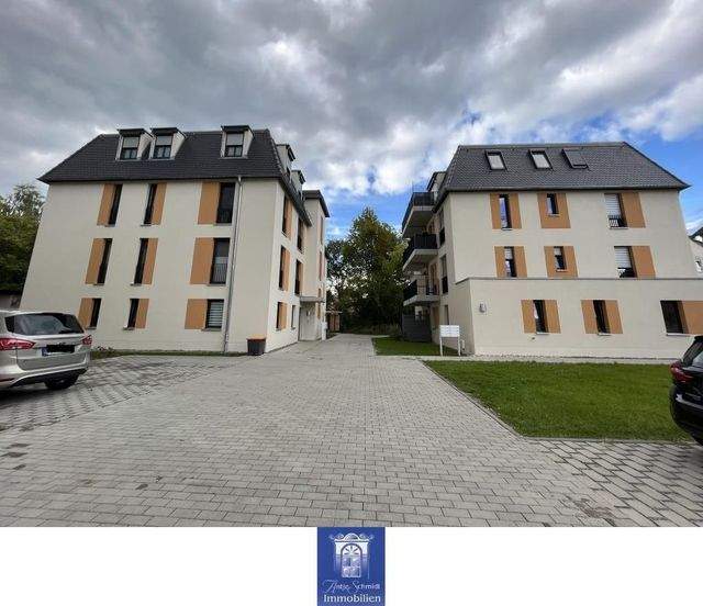 Eindrucksvolle und moderne Neubauwohnung mit Balkon & EBK! Lift! - Foto 2