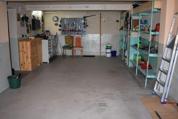 Garage im Keller
