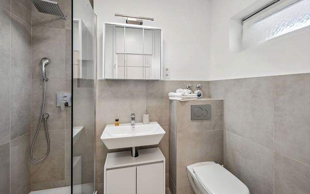 Wohnen auf Zeit Wiesbaden Kanzelstr möbliert mieten bei urbanbnb (2).jpeg