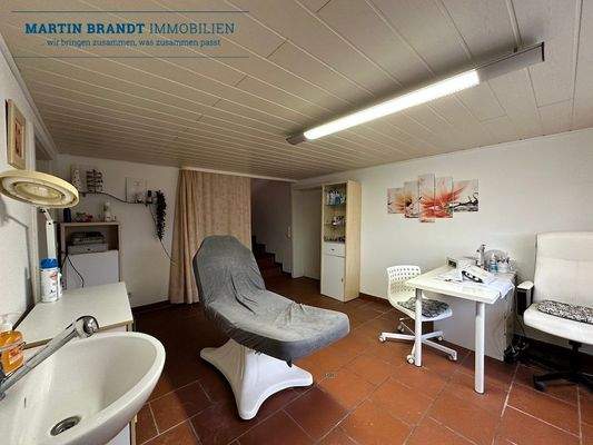 Kosmetikstudio UG (Haus 2)