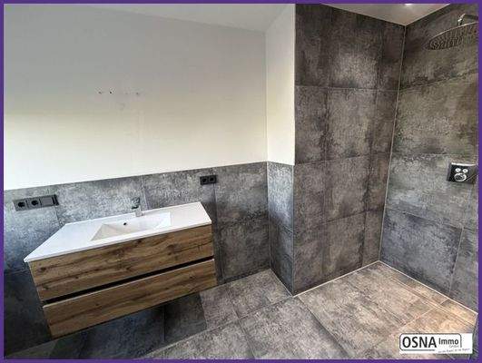 Badezimmer DG Bild #2