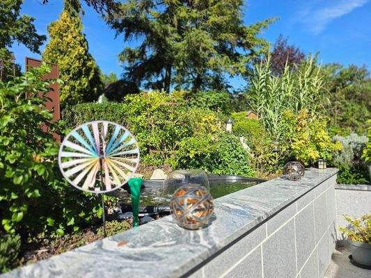 Verspielte Details im Garten