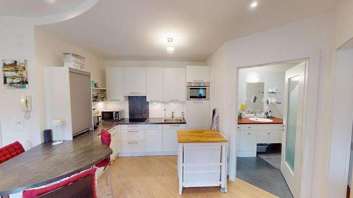 Meran-Obermais-Merano-Maia Alta-Schwimmbad-piscina-Park-AltoAdige-Bilocale-Vollmöbliert-Saniert-Zweizimmerwohnung-Garage-Keller-cantina