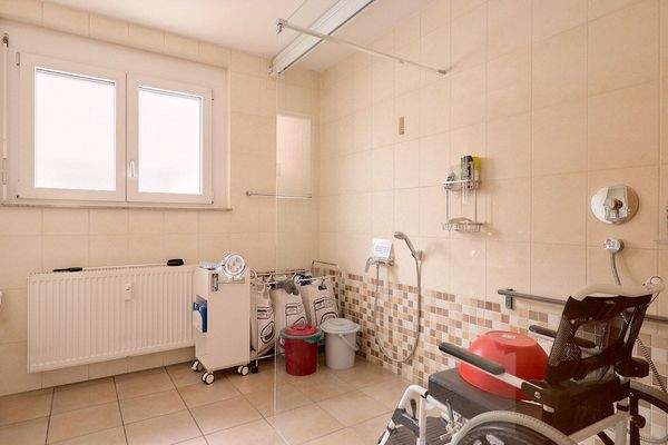 großes barrierefreies Bad