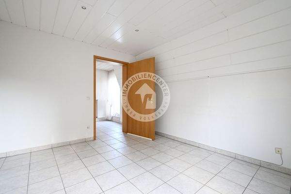 Haus LINKS - Kind 2 (Blick 2)