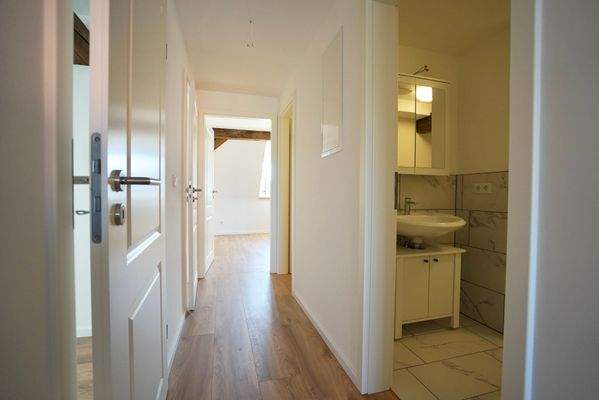 gute Raumaufteilung - ein Flur der verbindet 