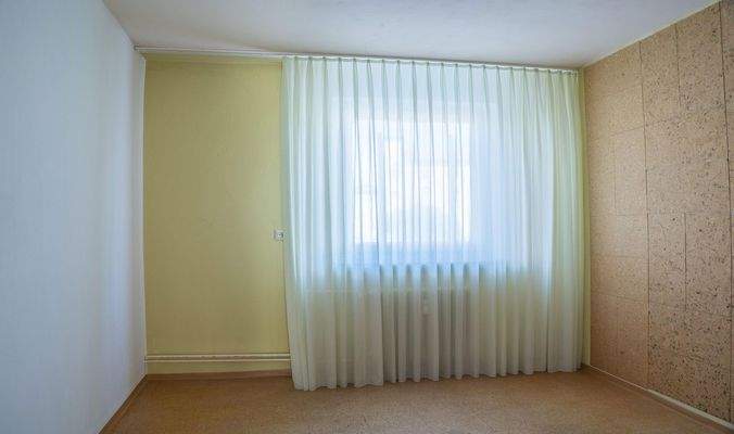 2. Schlafzi. zum Fenster