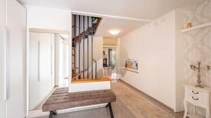 haus-rheinstetten-neuburgweier-eingangsbereich-wolf-immobilien