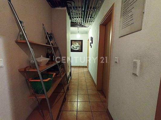 Der Flur im Kellergeschoss