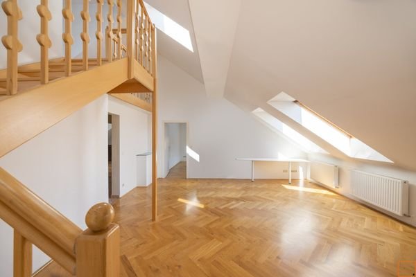 Wohnzimmer_doppelte Raumhöhe