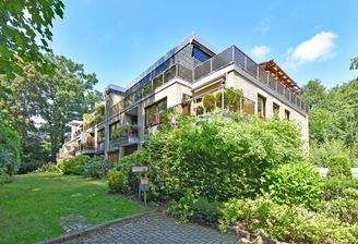 Vis-a-vis vom Schloss