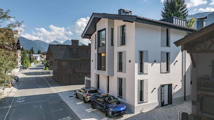 KITZIMMO-Luxuriöse Stadtvilla im Herzen von Kitzbühel kaufen - Immobilien KITZIMMO.