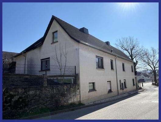 Seiten-/Straßenansicht