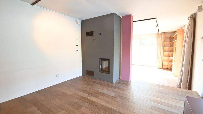 ...mit angrenzendem Kaminzimmer