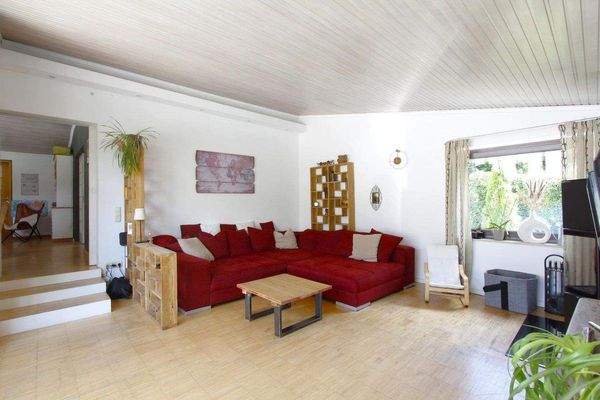 ...ins Wohnzimmer...