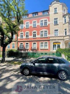 Objektansicht, Seitenstraße.