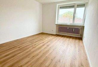 Geräumiges Schlafzimmer