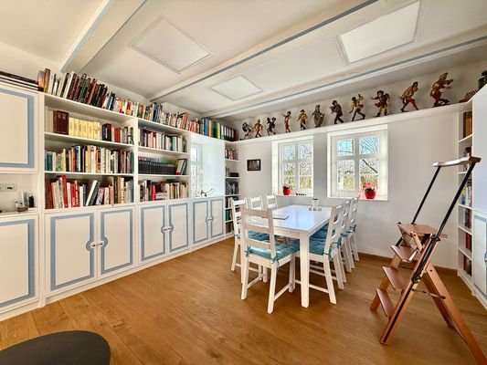 Bibliothek Zwischengeschoss 