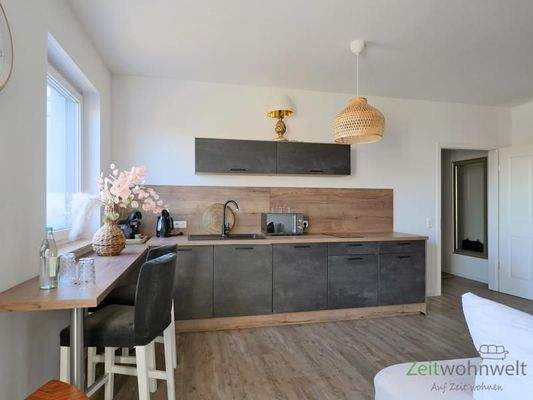 Küchenzeile mit Tresen