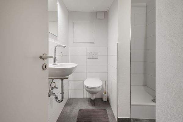 Bad Einheit UG links