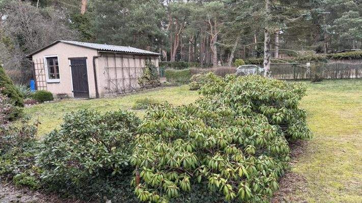 Garage & Grundstücksteil