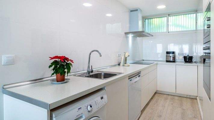 BHHS-BAL-1076_1_9_92151_1_6_Puerto Portals Mallorca apartamento en venta cocina 92151