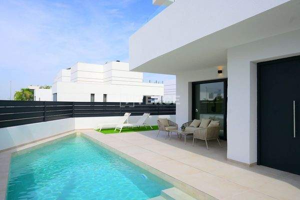 Elegant Villas in Dolores Alicante Costa Blanca