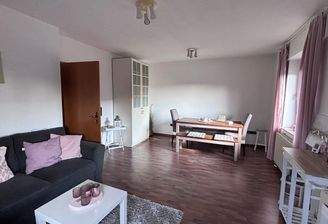 Zimmer unten, Tür kommt neu