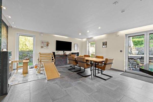 Wohn- und Essbereich EG