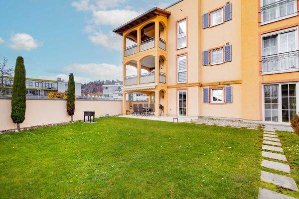 EG Wohnung mit eigenem Garten