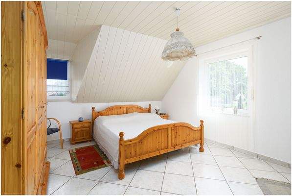 Schlafzimmer OG