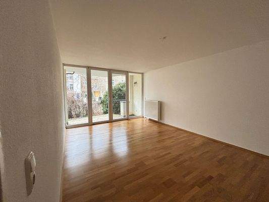 Wohnzimmer mit Terrasse