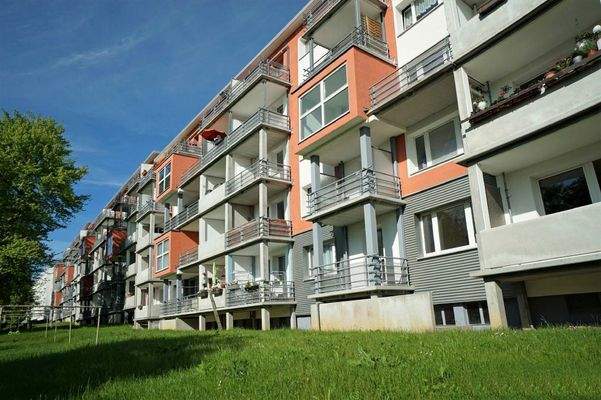 Hausansicht_Balkonseite