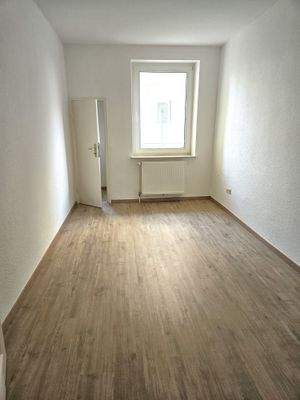 Bismarckstraße 129_EG rechts_7.jpg