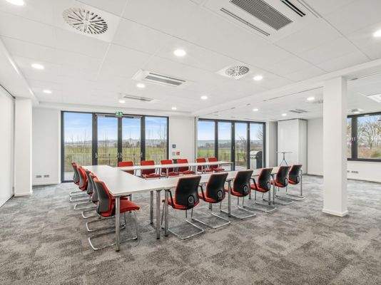 Seminarraum mit Ausblick