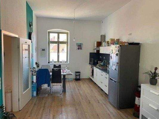 Wohnzimmer/Küche Wohnung im OG (1)