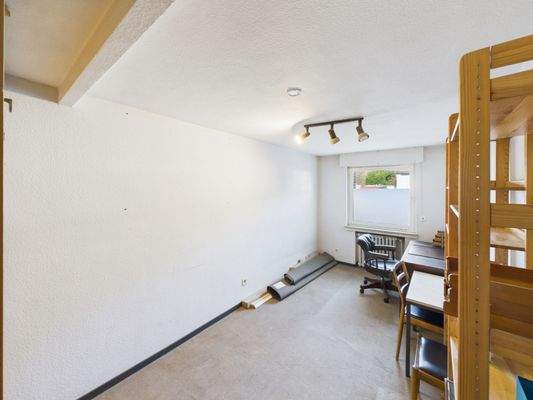 Büro - Kinderzimmer EG