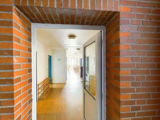 CAM03784G0-PR0053-STILL005