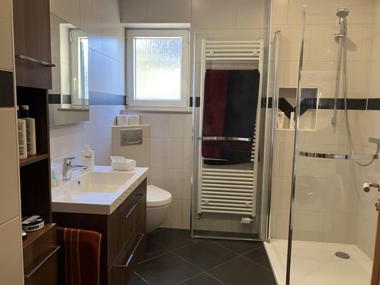 Badezimmer EG