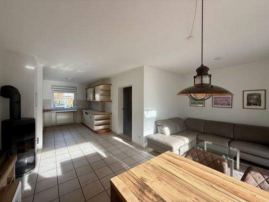 Wohn-, Ess- und Küchenbereich