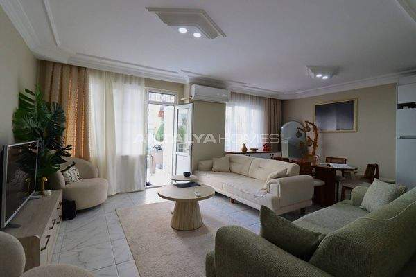 Garden Floor Flat for Sale in Beyazgül Complex, Mersin Tece
