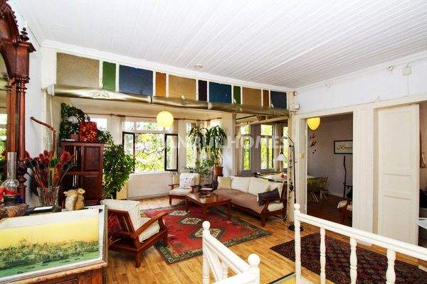 Historical Mansion with Golden Horn View in Istanbul Fatih