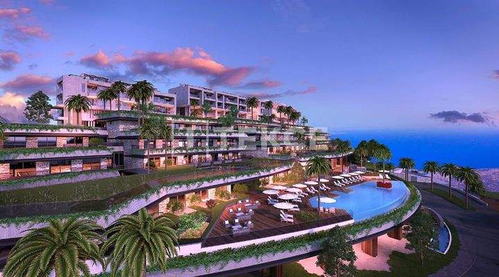Apartments in a Complex with Private Pier in Bodrum Yalıkavak