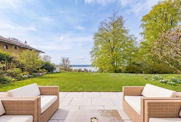 Idyllische Terrasse mit Weitblick