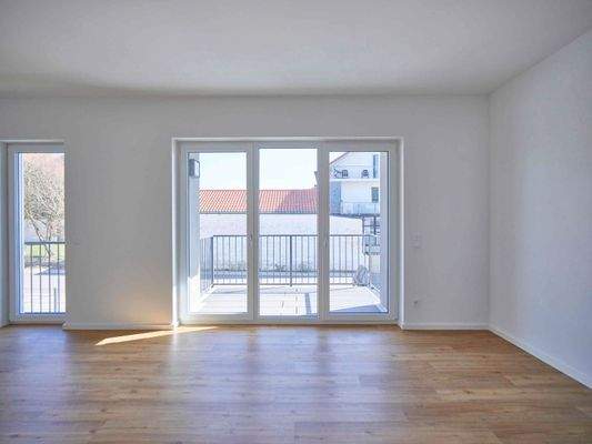 Wohnen / Essen mit Balkon 