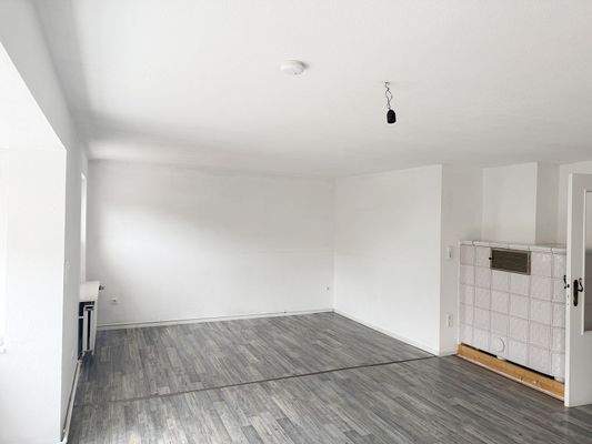 Lichtdurchflutetes Wohnzimmer