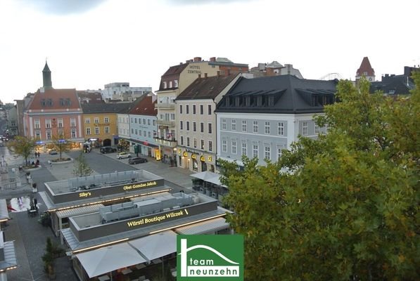 Blick zum Hauptplatz